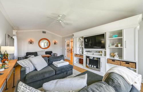 Resort Community Escape Naples Home 5 Mi to Beach - Photo 4