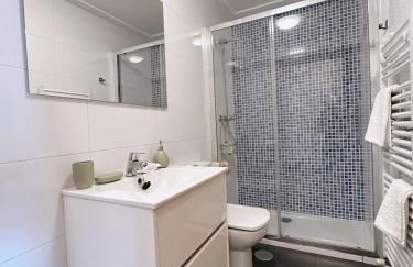 Estudio céntrico 2 con terraza y parking privado - Foto 9