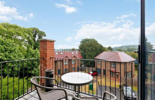 CR2-Gated Apartment with Secure Parking-Ideal for Contractors - Foto 3