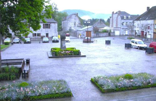 Le banc sous les tilleuls - Foto 21