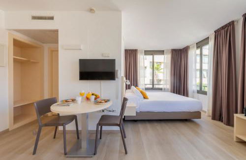 Atenea Park - Suites Apartments - Photo 78