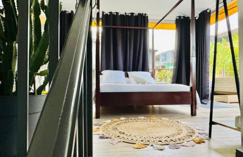 Loft atypique 130 m2 Clim patio couvert et terrasse pkg gratuit tram à 5mn à pied un accès direct au centre-ville - Foto 10