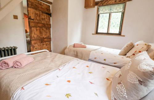 1 Fountain Cottages - Photo 12