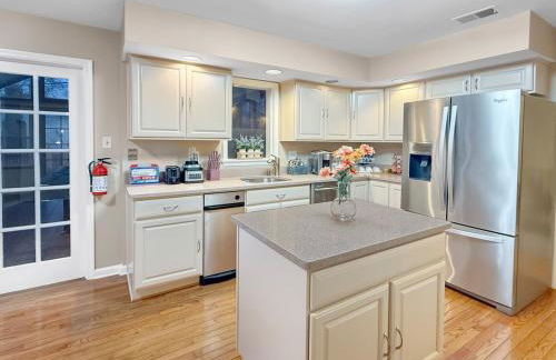 Spacious Home Near UMD and DC - Foto 23