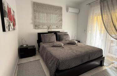 Katsaras House 3 Cozy Bedrooms - Photo 3