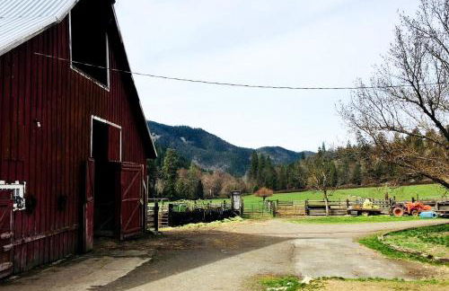 Secluded Farm Stay for a Perfect Oregon Glamping Experience - Foto 37