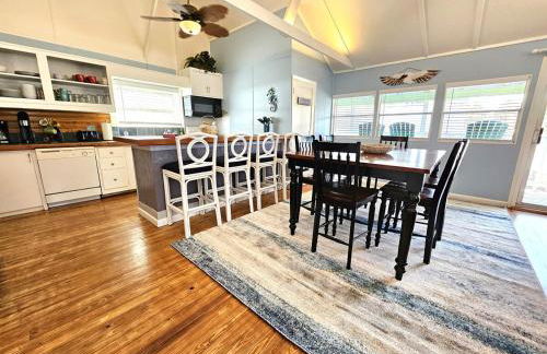 Oceanfront Beach Cottage - Pool, Yard, Private Beach Access, Sleeps 12 - Foto 22