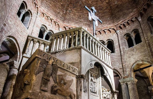 Private tour of Santo Stefano Basilica and Corte Isolani - Photo 2