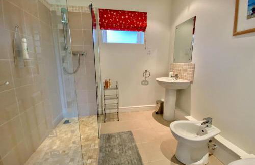 Wisteria Cottages are self catering cottages in a beautiful village location - Foto 16