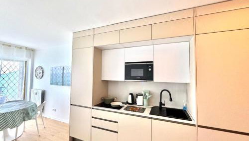 Casa Sud Menton Front de mer exceptionnel, terrasse, parking & climatisation inclus - Photo 5, stove, toaster