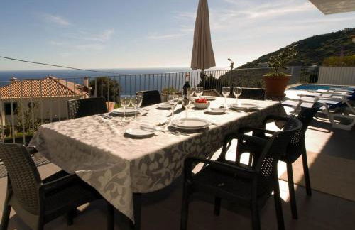 Blue Villa - Photo 1