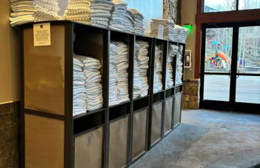 Ski in Ski out Resort Breckenridge 1BR 2Beds Parking, Resort Shuttle & Amenities - Foto 66