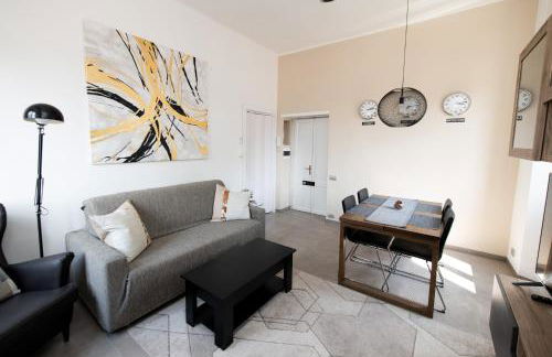 Bella Alda Beautiful Como Castle Penthouse - Foto 6