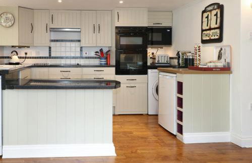 Woodend Annexe - Photo 12