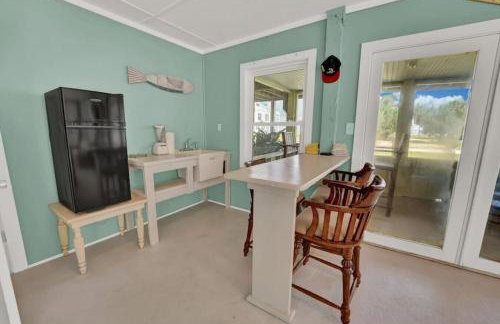 Pet-Friendly Bay View Home w/ Screened Pool Near Lighthouse - Foto 33