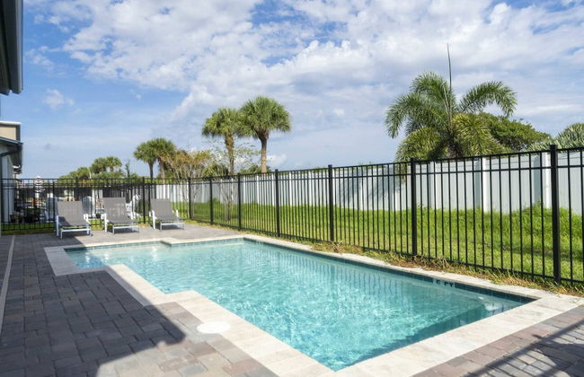 Gorgeous 8B 7BA Melbournbeach w Pool Dock Beach - Foto 1