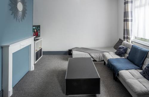 Stylish 3 bedroom Wigan House sleeps 7 - Foto 43