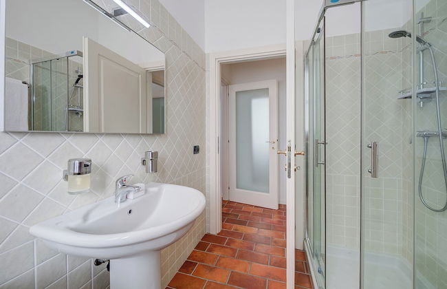 La Voce Del Lago Pied Dans L' Eau - Foto 15