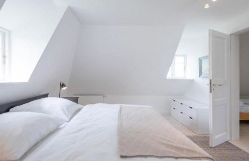 Idyllische kleine Reetdachkate mit Blick über die Felder - Kamin, Terrasse & Privatparkplatz - Foto 10