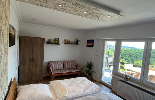 SUNRISE mit großer Terrasse und Weitblick - Photo 15