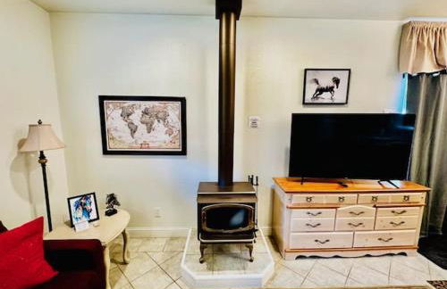 Wild Stallion HOT TUB Sleeps 4 Darts Private - Foto 7