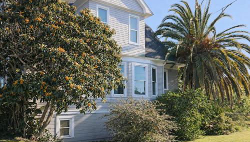 Spacious 4-Bed- Sleeps 8 - Family Friendly - Photo 2