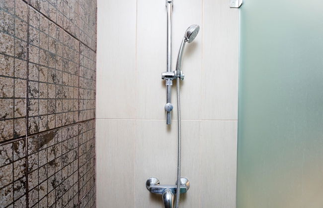 Tranquil 1BR GP Plaza Apartment - Photo 26