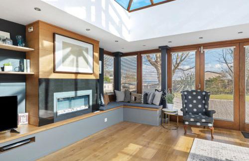 Oaktree Lodge - Luxury Cottage, Hot Tub, Sea Views - Foto 74