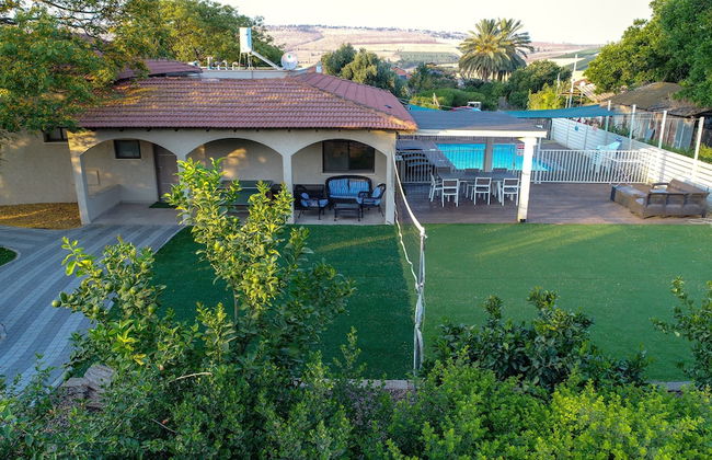 Villa BaGalil 5BR Retreat by Sea N' Rent - Foto 47