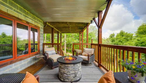 1 Mi to Beech Mtn Cabin with Fire Pit and BBQ! - Foto 2