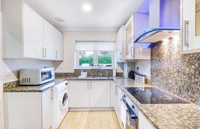 Town Center 4 Bedroom 4 bathroom House - Foto 38