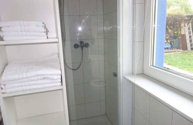 Tolstov-Hotels Large 3 Room Apartment with Garden - Foto 42