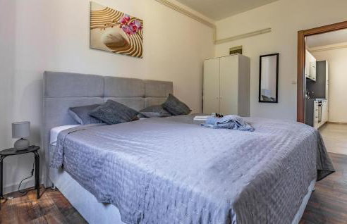 Lovely Apartment In Peruski - Foto 16