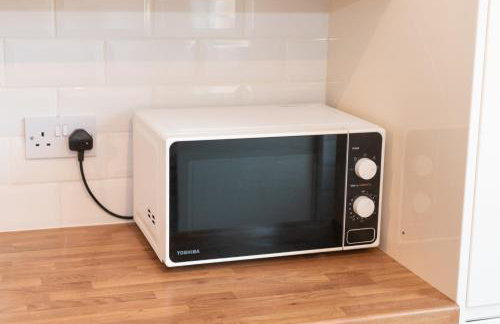 4 Bedroom Family Home In South East London - Photo 35