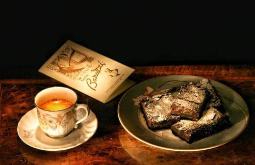 Emily House Vignola - Photo 2