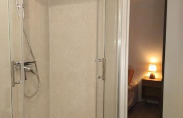 Loc'Issime ! Clim - PK privé gratuit - Foto 2