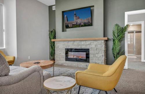 Luxury 21st Floor Penthouse | Great Downtown VIEWS - Photo 13