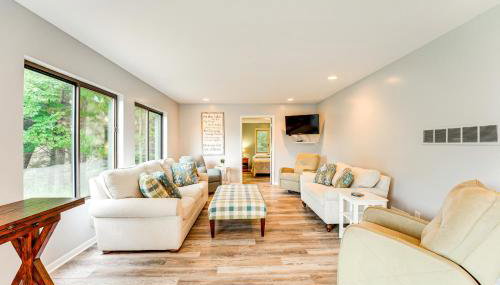 Walk to Semi-Private Beach Lake Michigan Getaway - Foto 5