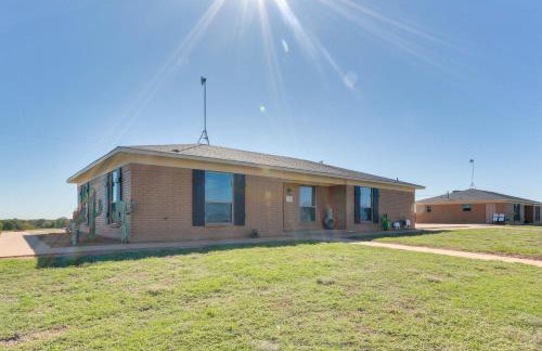 Ranch Getaway with Pool and Horse Stall Access! - Foto 24