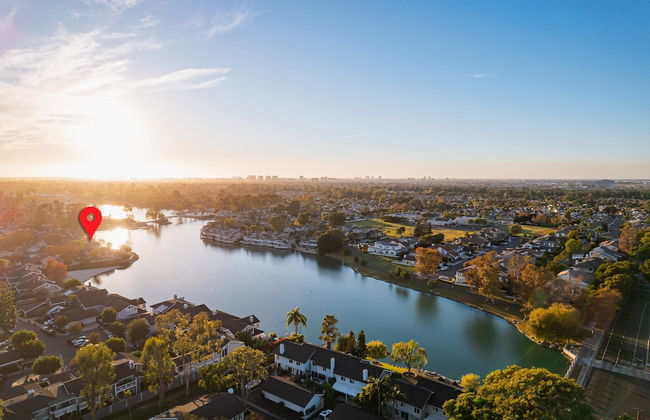 Waterfront Retreat With Stunning Views Modern Co - Foto 6