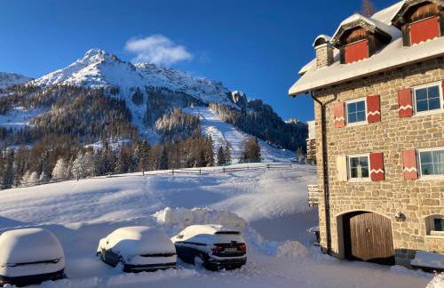 Renoviertes Apartment mit Terrasse an der Piste mit kostenlosen WiFi - Foto 1