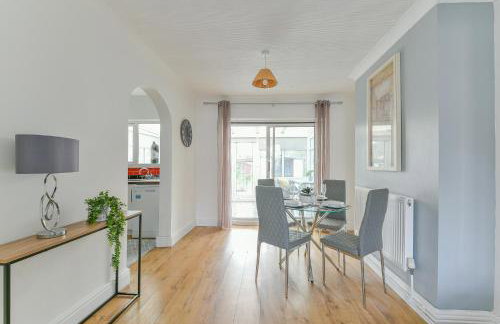 Fabulous 3 Bedroom House Near Black Country Museum Contractors & families - Foto 27