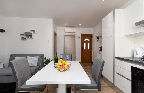 Apartman Palada - Photo 12