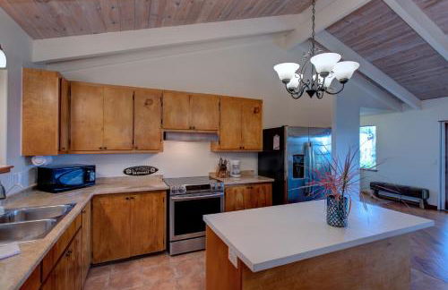 Hamakua Pukana La Hale 3 Bedroom Home by RedAwning - Foto 25