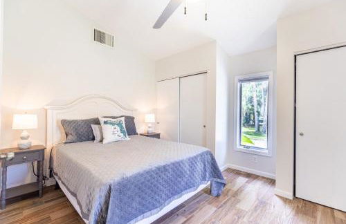 Escape to Our Private Guest House in Jupiter Farms - Photo 4