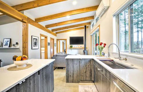 Heated Swim Spa! 15-Acre Cabin on Skykomish River - Foto 14