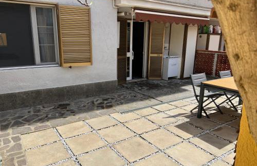 Un passo dal Mare - 50m from the Sea, with Garden, AC & WiFi - Foto 36
