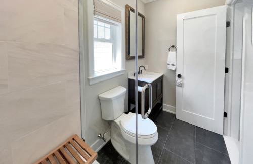 New Construction Modern Luxury Retreat w 6 Beds - Foto 49