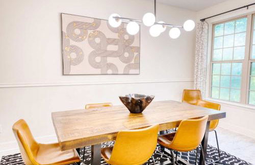 Spacious Modern Retreat with Game Room & Fire Pit near Trails - Foto 28