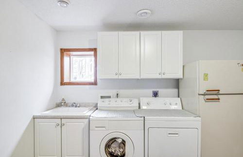 Pelican Rapids Lake House with Water Views and Dock! - Foto 31